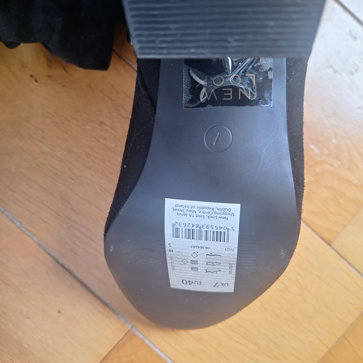 Over the knee boots size 7 - Image 3