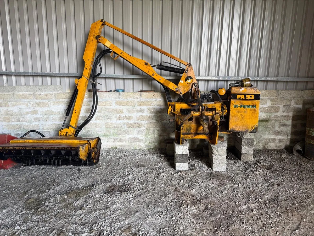 McConnel PA93 Hi-Power Hedgecutter - Image 2