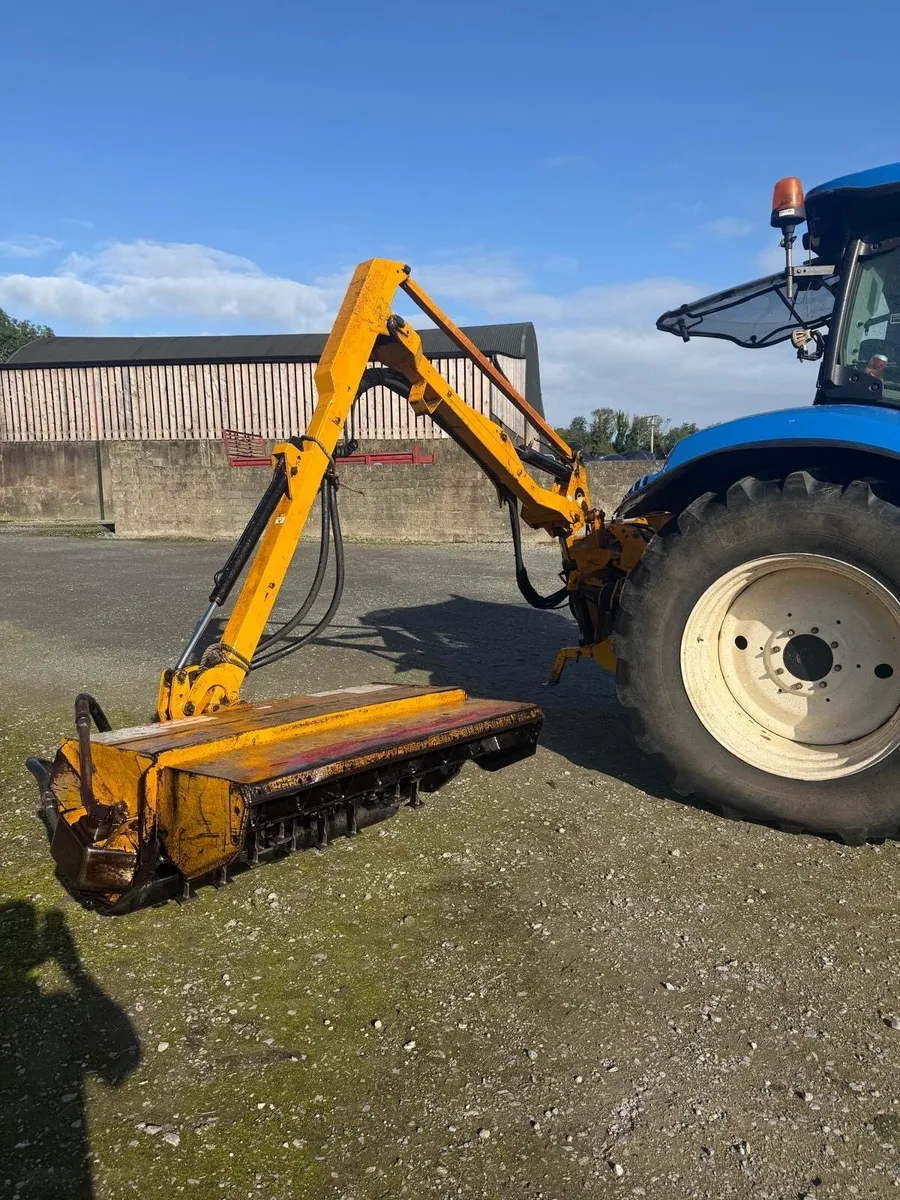 McConnel PA93 Hi-Power Hedgecutter - Image 3