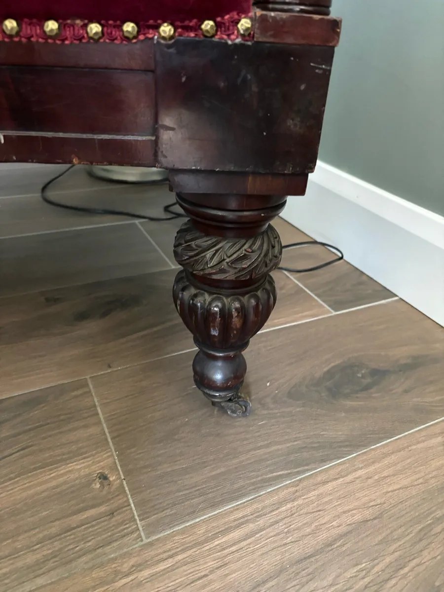Antique 19th Century Mahogany Loveseat - Image 3