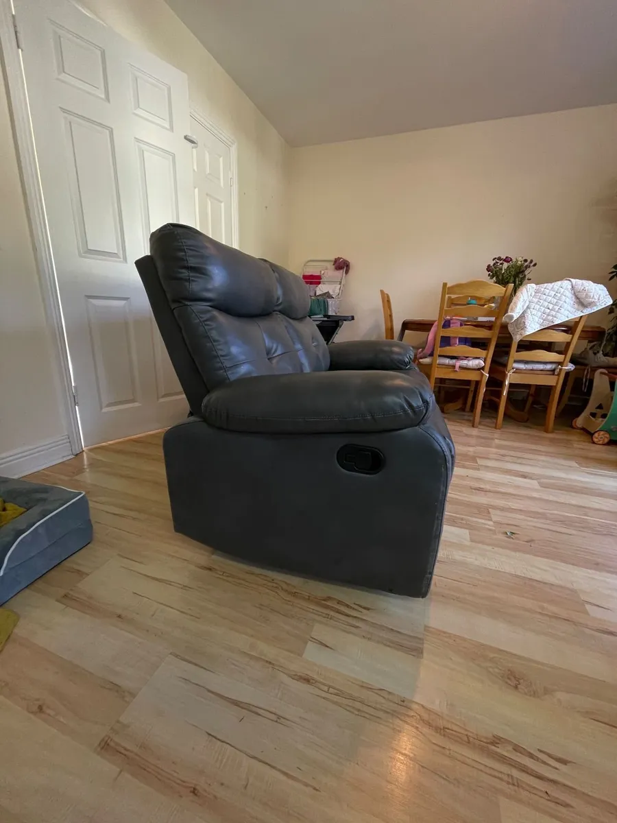 Couch - Image 1
