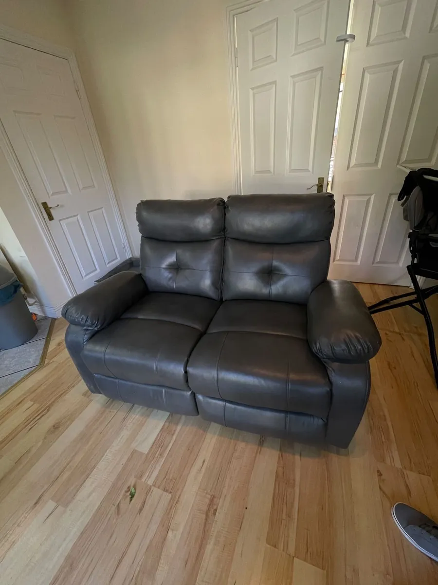 Couch - Image 2