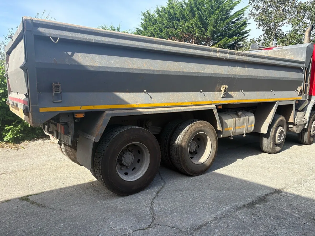 Truck - Image 3