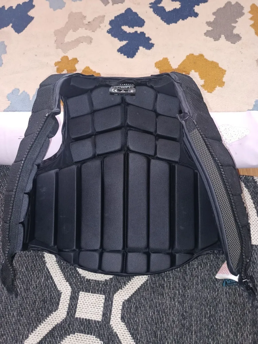 Horse riding body protector + pants + boots - Image 4