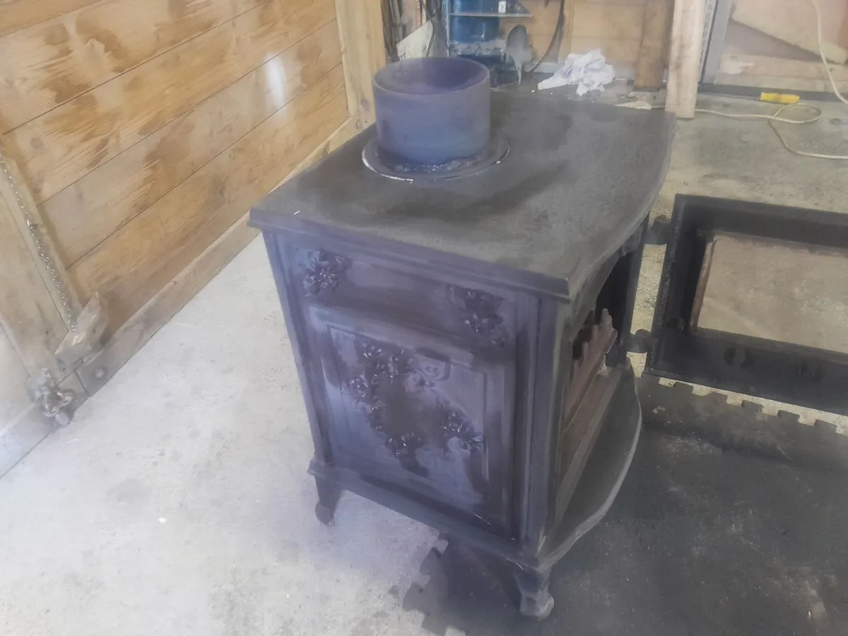 multifuel stove with back boiler - Image 3