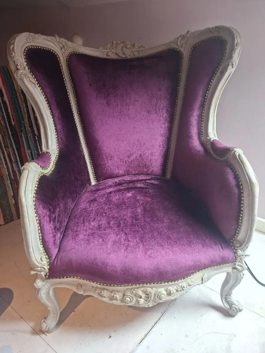 2X French Louis XV style wing-backed armchairs - Image 3