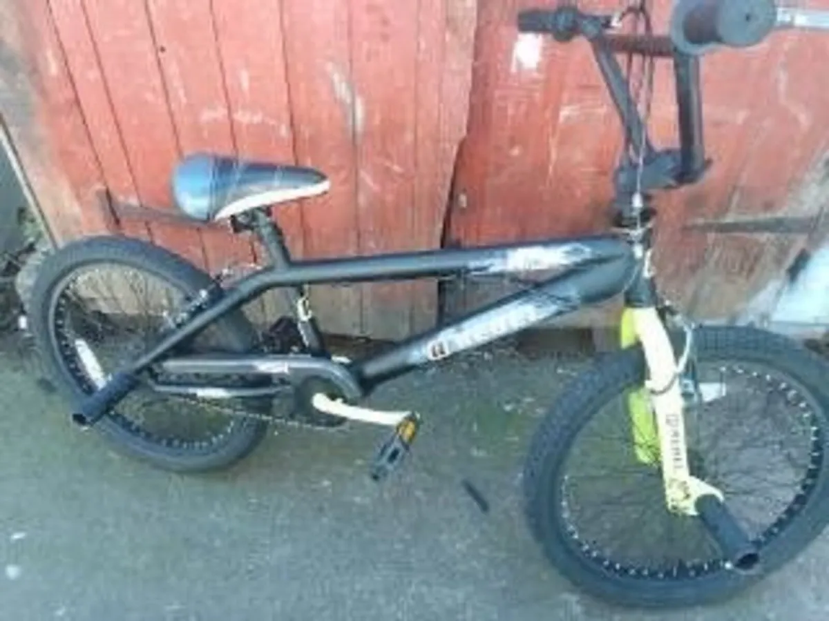 bike for sale like new - Image 3
