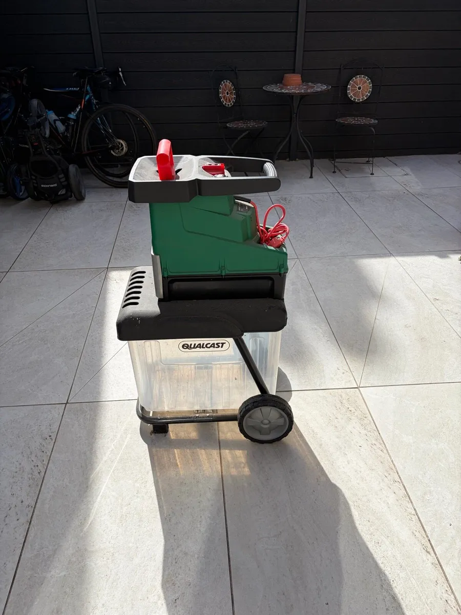 Qualcast electric mulcher - Image 2