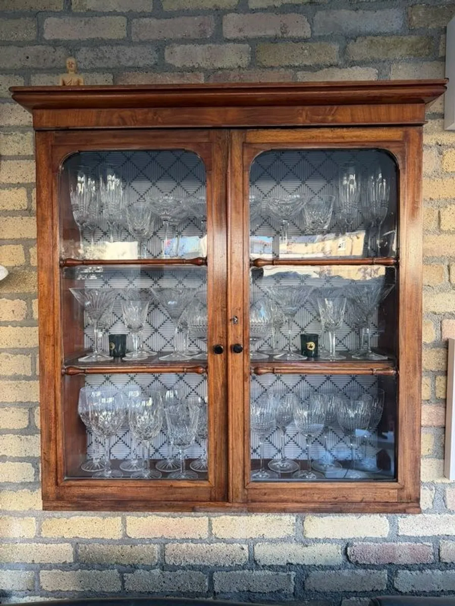 Display Cabinet - Image 1