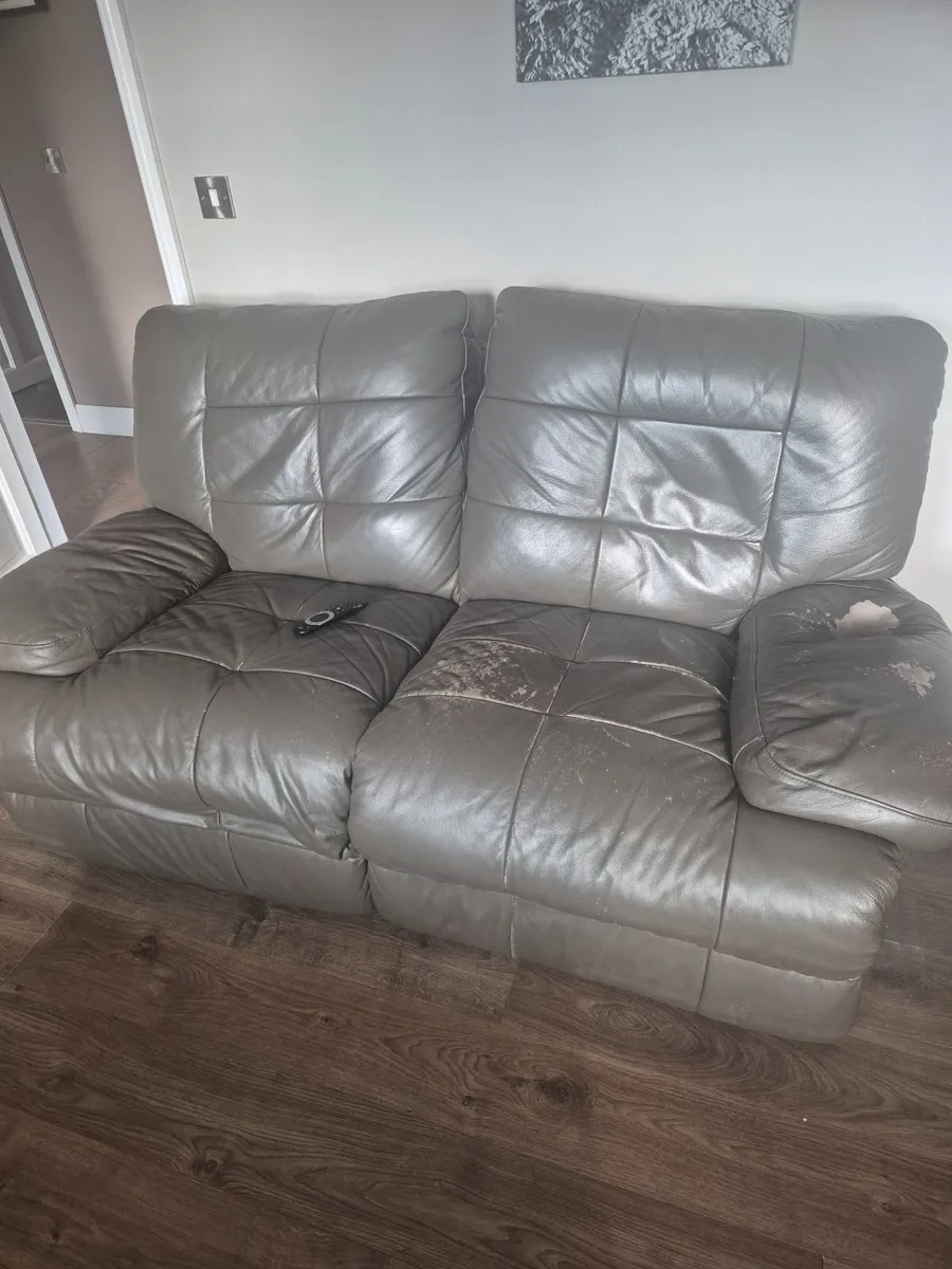 Couch - Image 3
