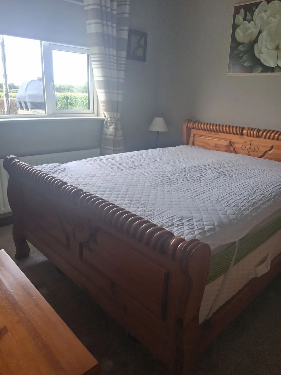 Bed - Image 2