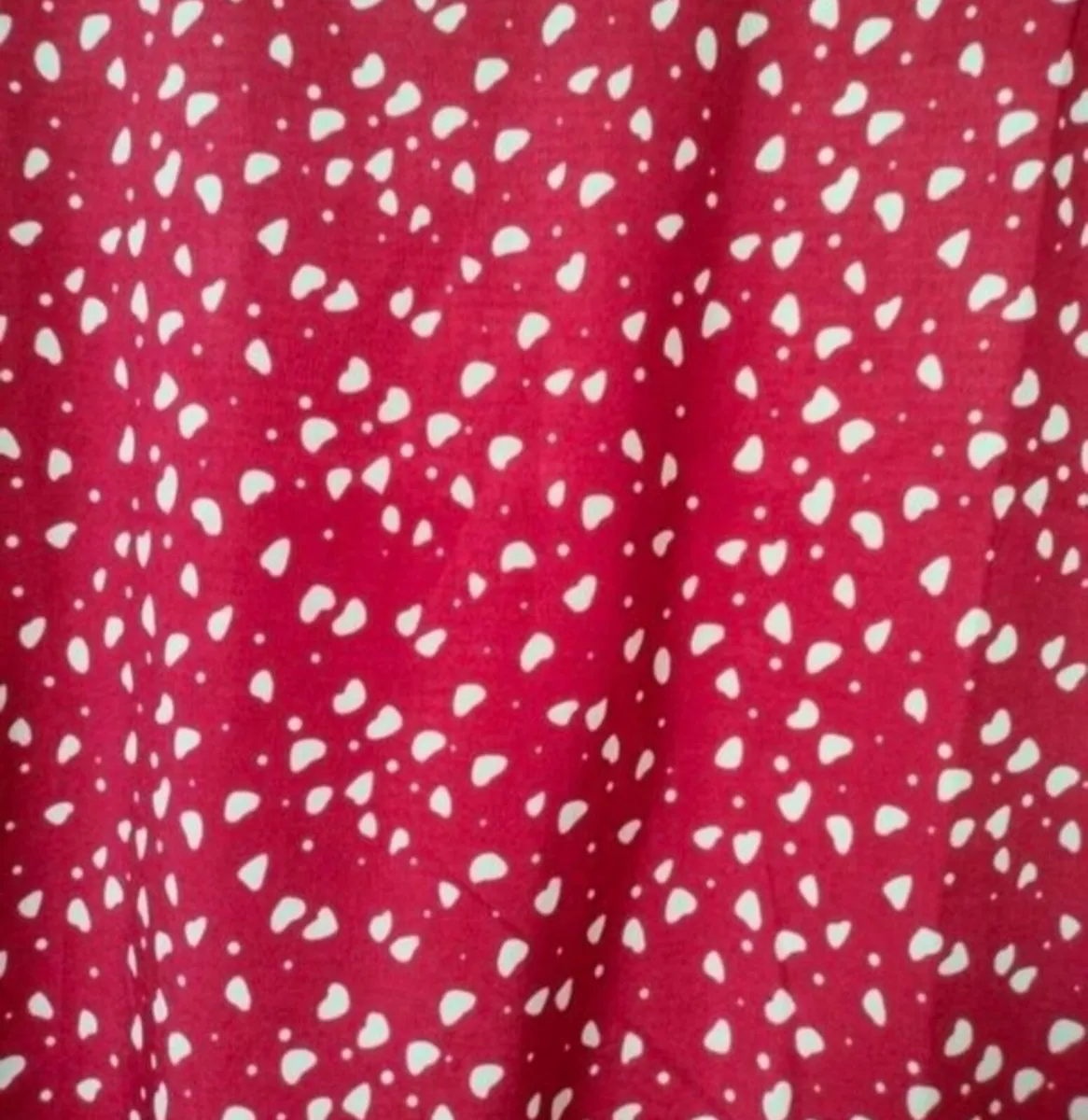Red dress with love hearts.lovely light material - Image 4