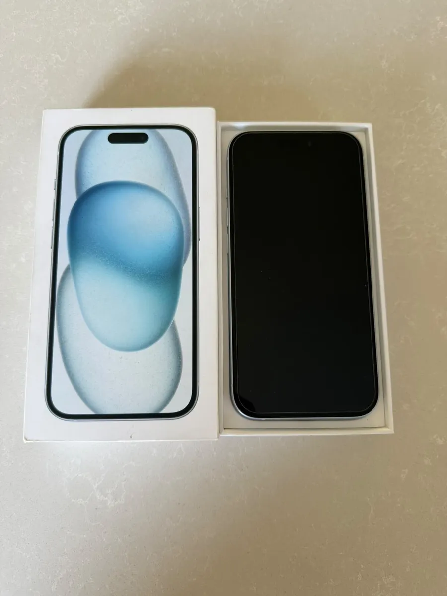iPhone 15 - Image 4