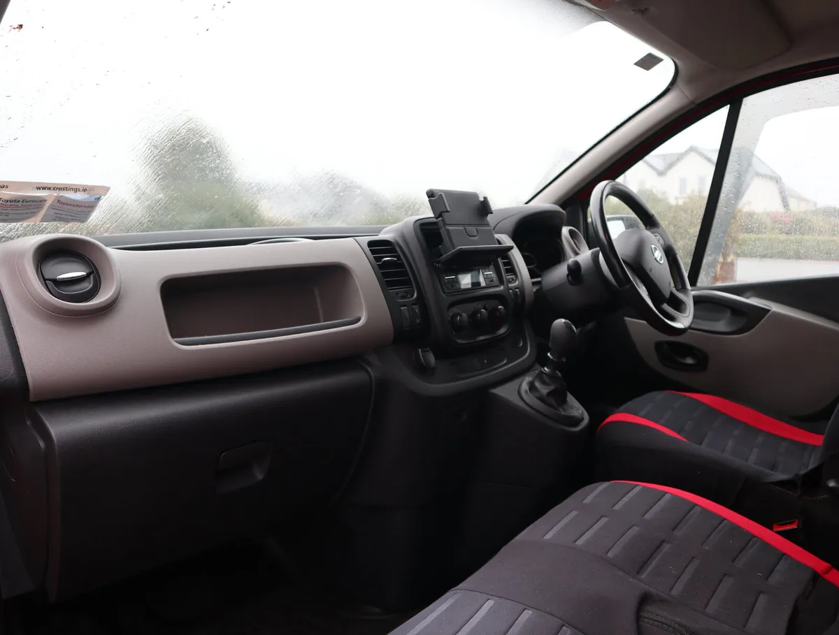 Nissan NV300 Campervan (LOW MILEAGE) - Image 4