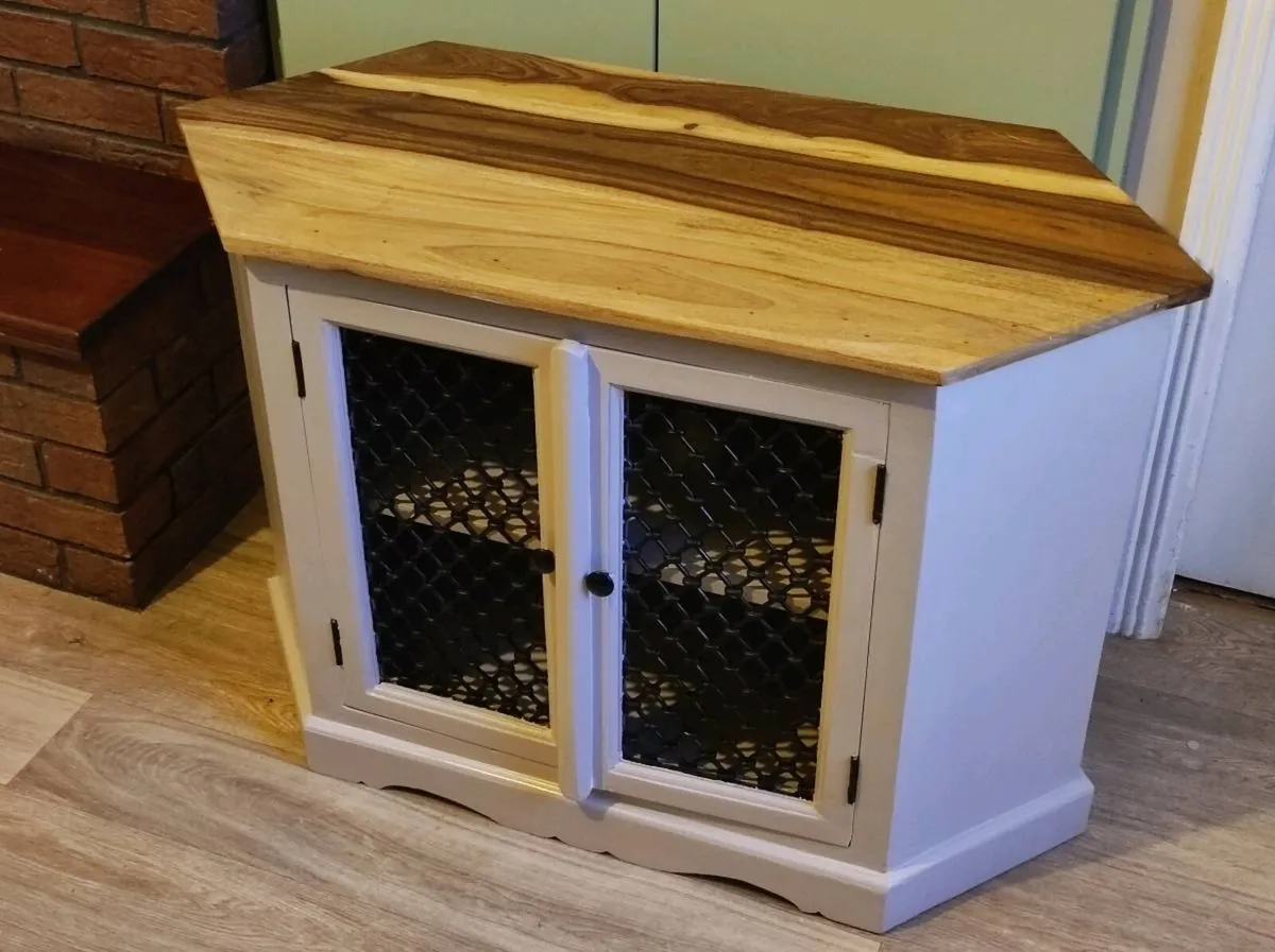 Tv stand/storage unit - Image 3