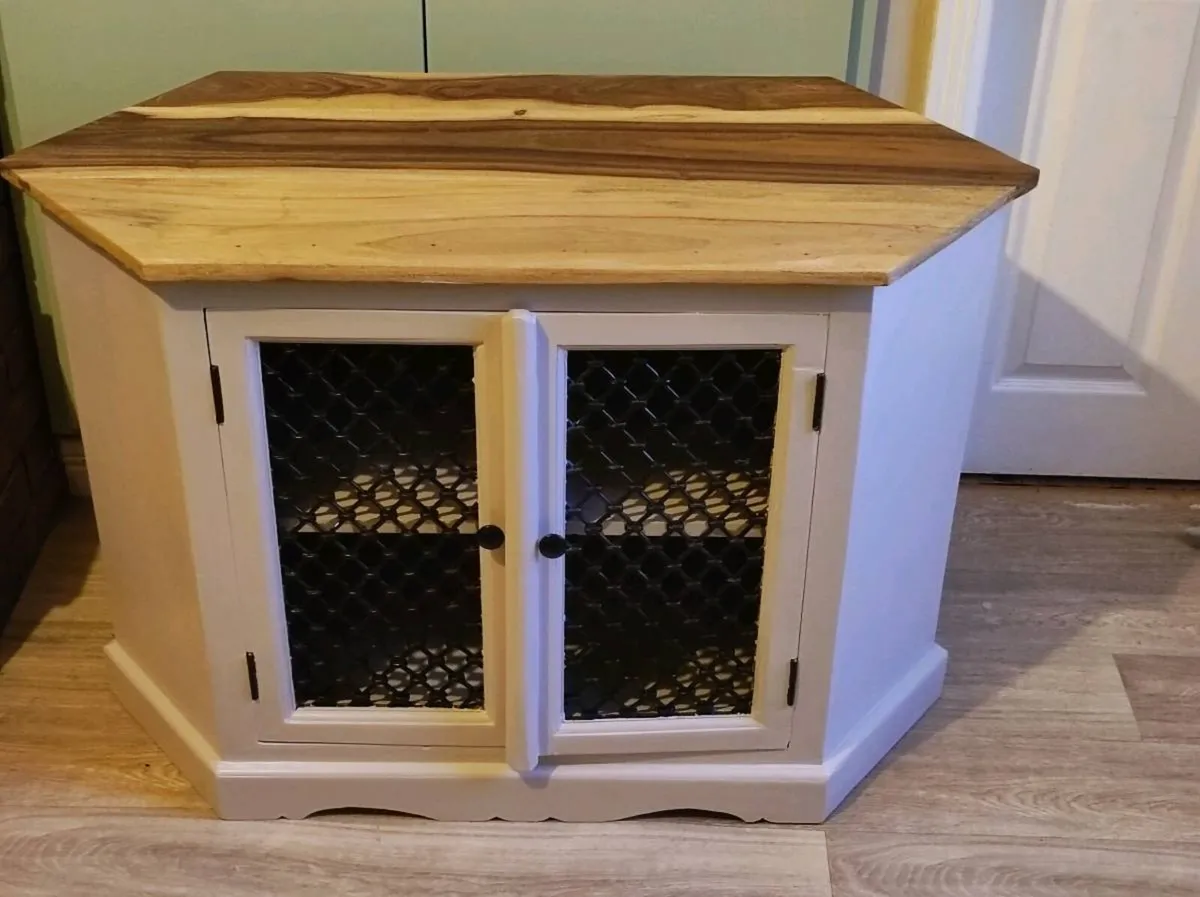 Tv stand/storage unit - Image 4