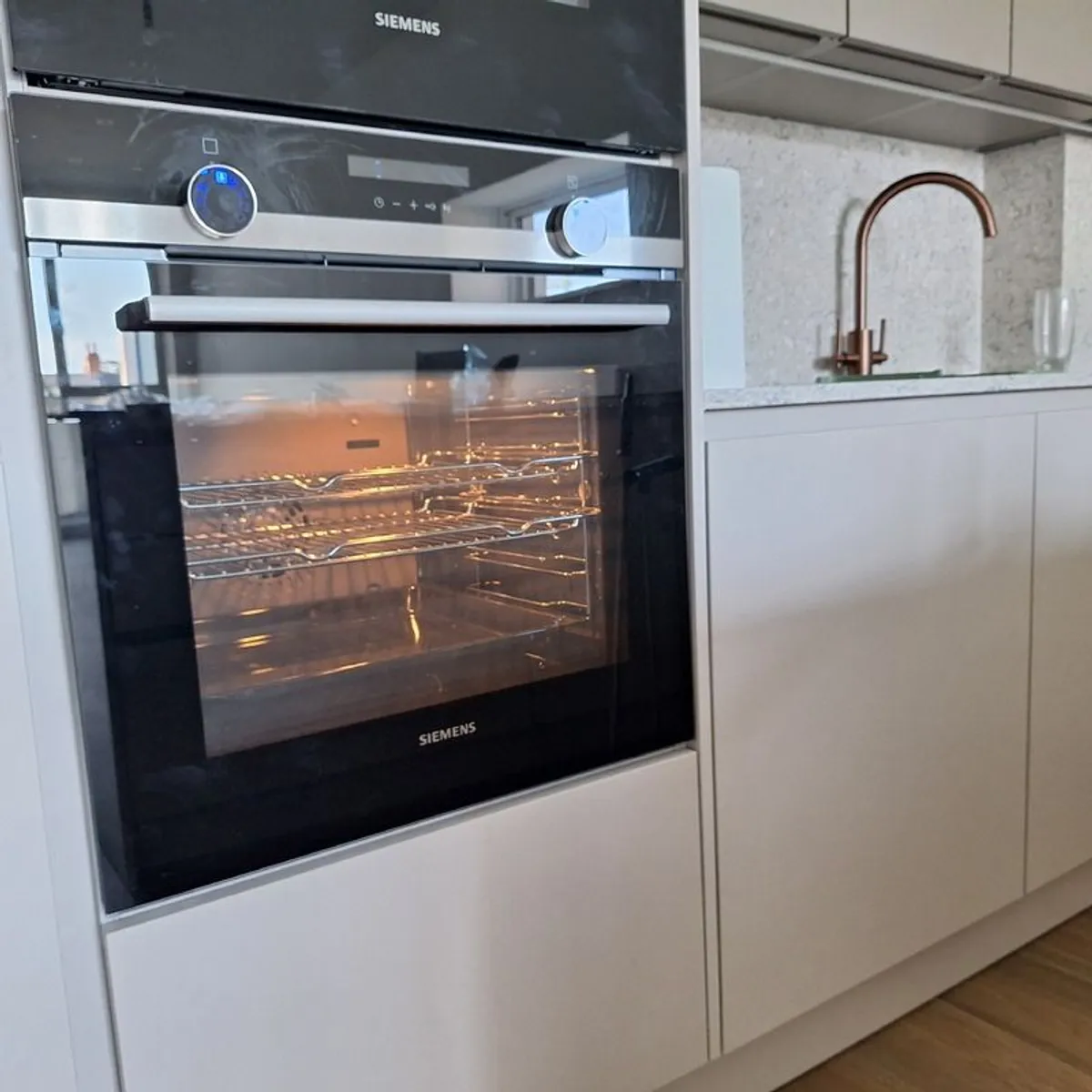 Siemens Oven - Image 1