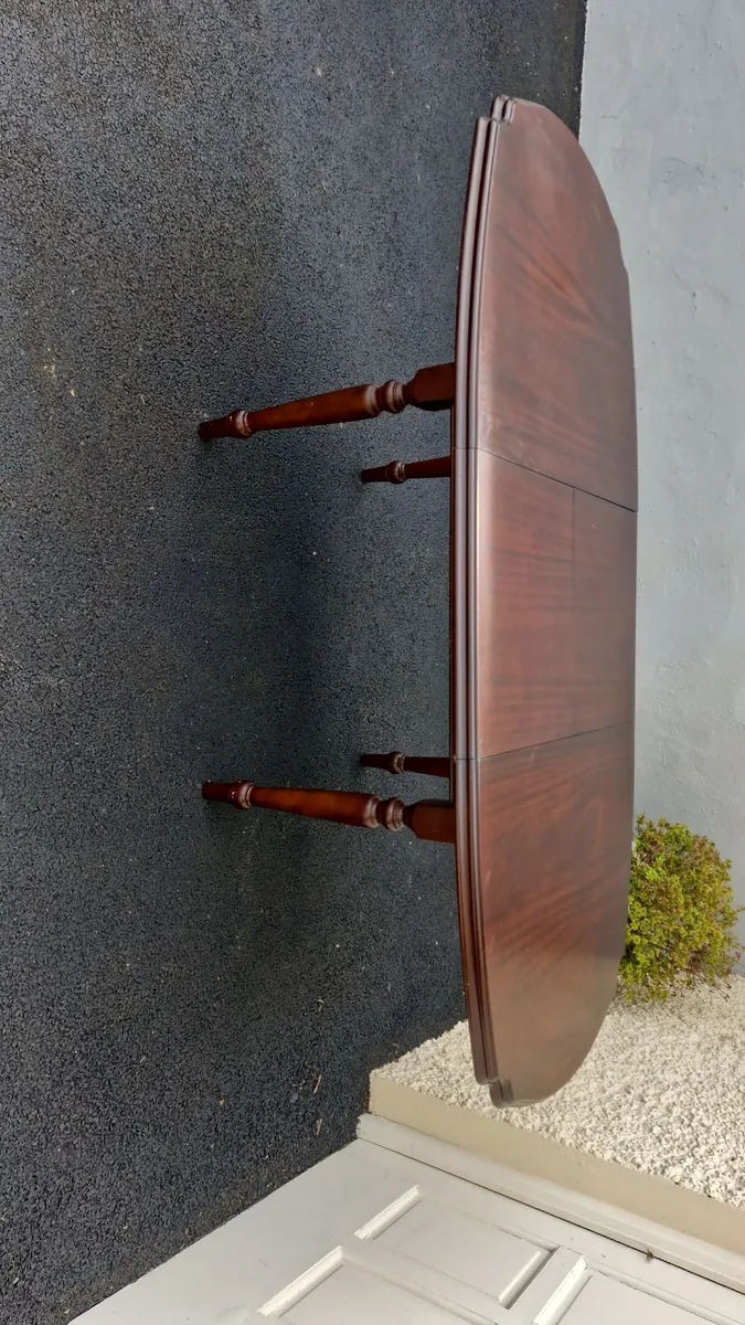 Mahogany Extenedable Dining Table - Image 4