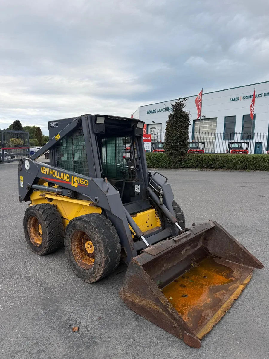 2006 New Holland LS160 Skid Steer - Image 1