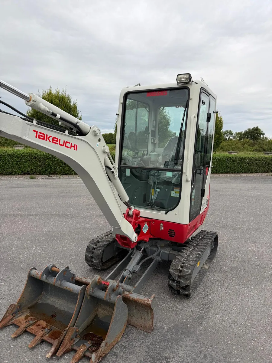 2021 Takeuchi TB216 Mini Digger | 190 hours - Image 2