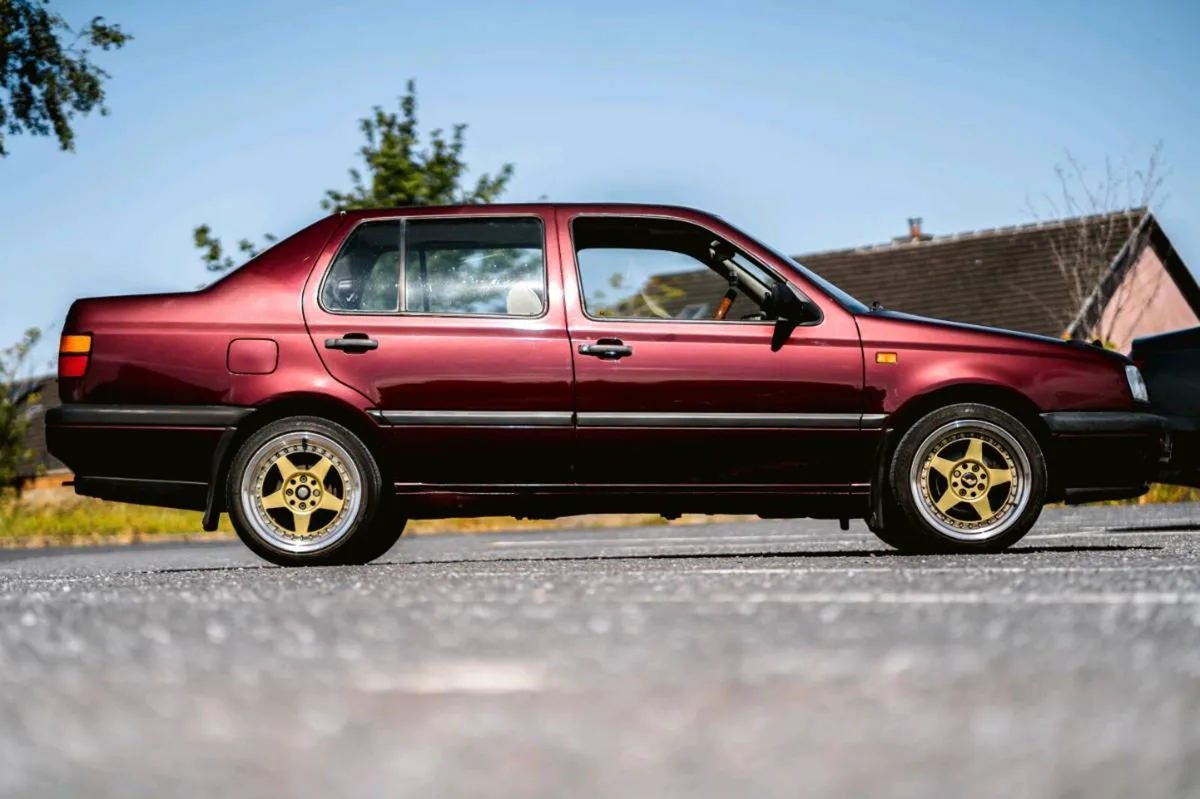 VW Vento 1.8 petrol - Image 2