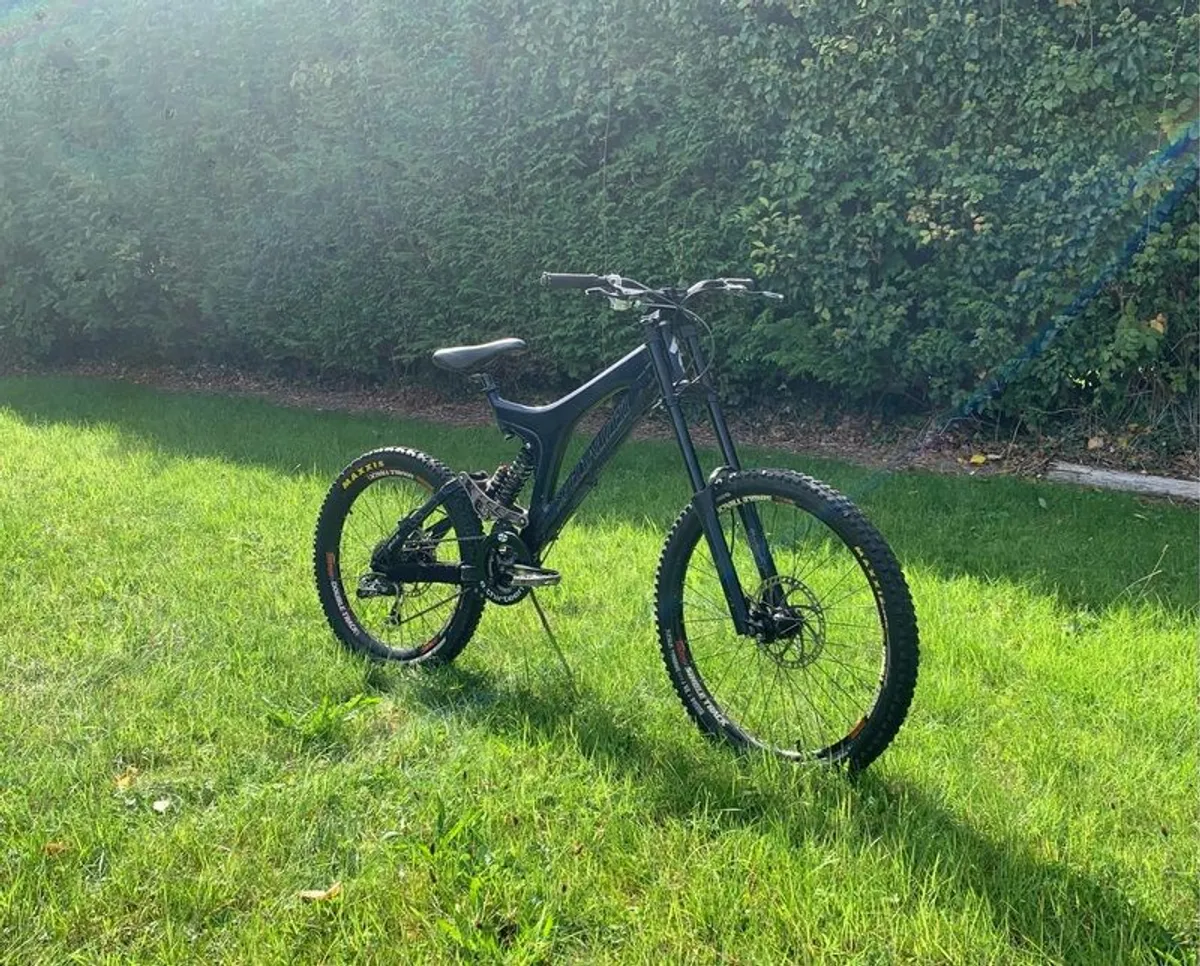 specialized big hit - Image 1