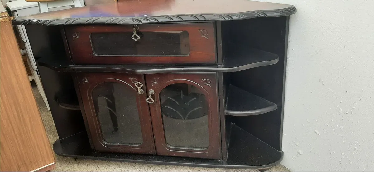 Tv corner stand - Image 1