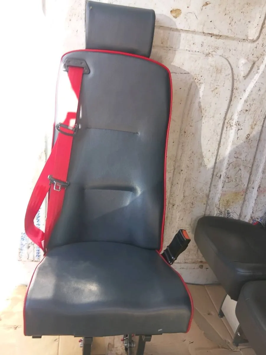 Seats - Image 4