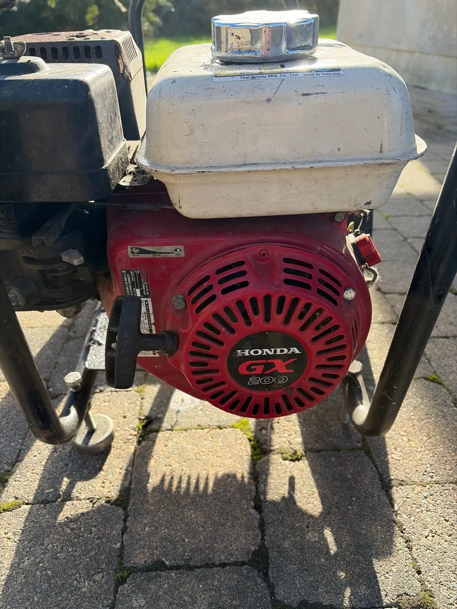 Power washer - Image 1