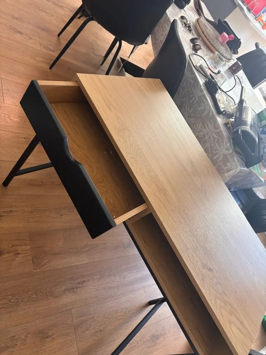 Study or PC desk - Image 2