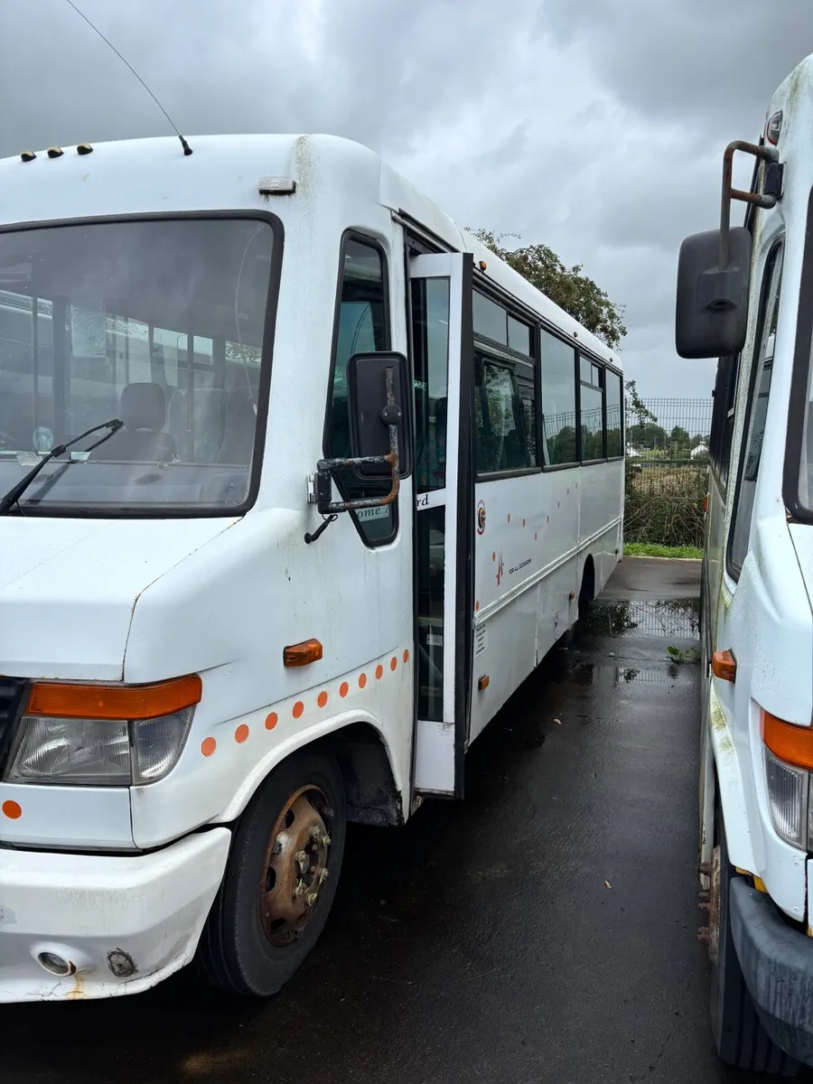 Mercedes-Benz Vaneo 2000 - Image 1