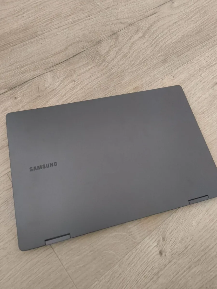 Samsung Galaxy Book3 360 - Image 4