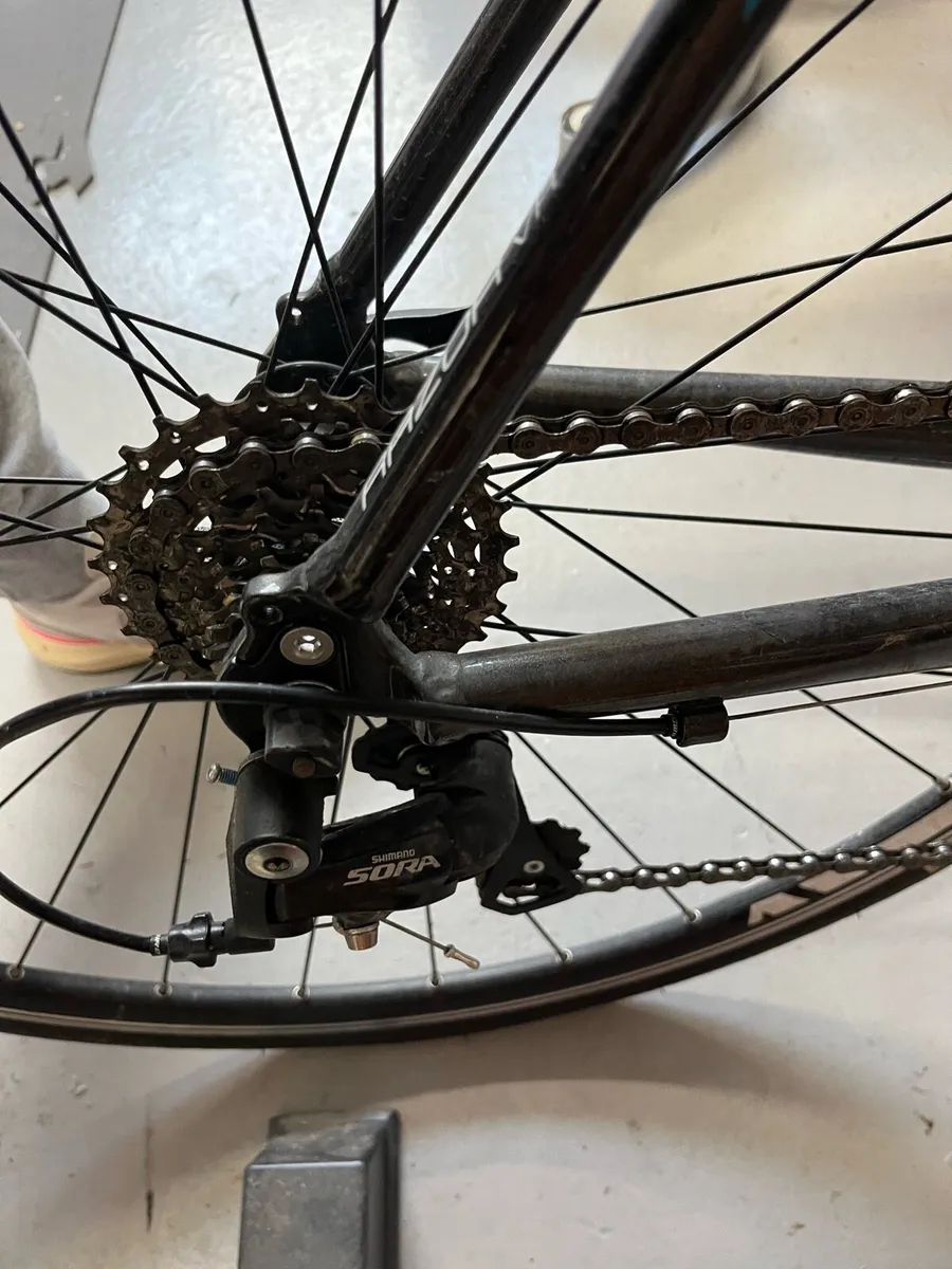 Road bike - Image 4