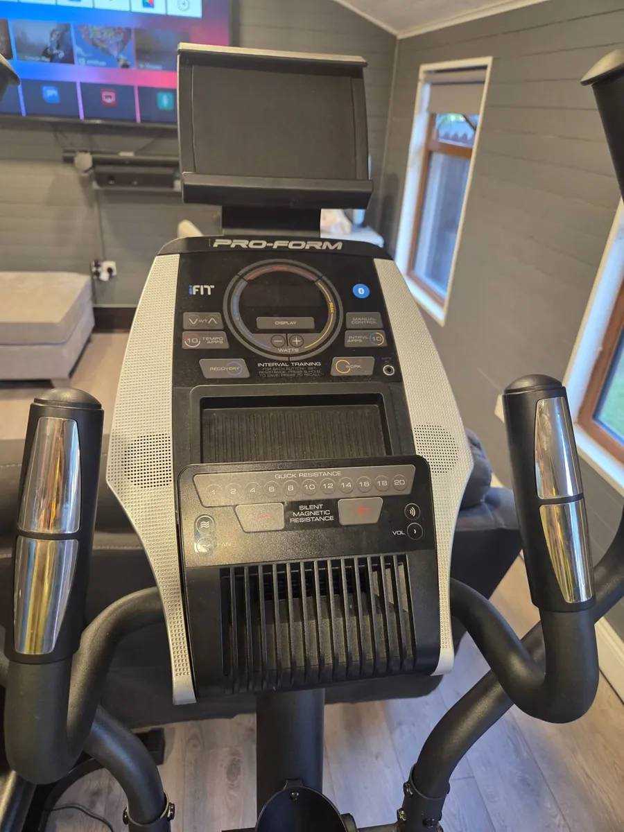 Cross Trainer - Image 1