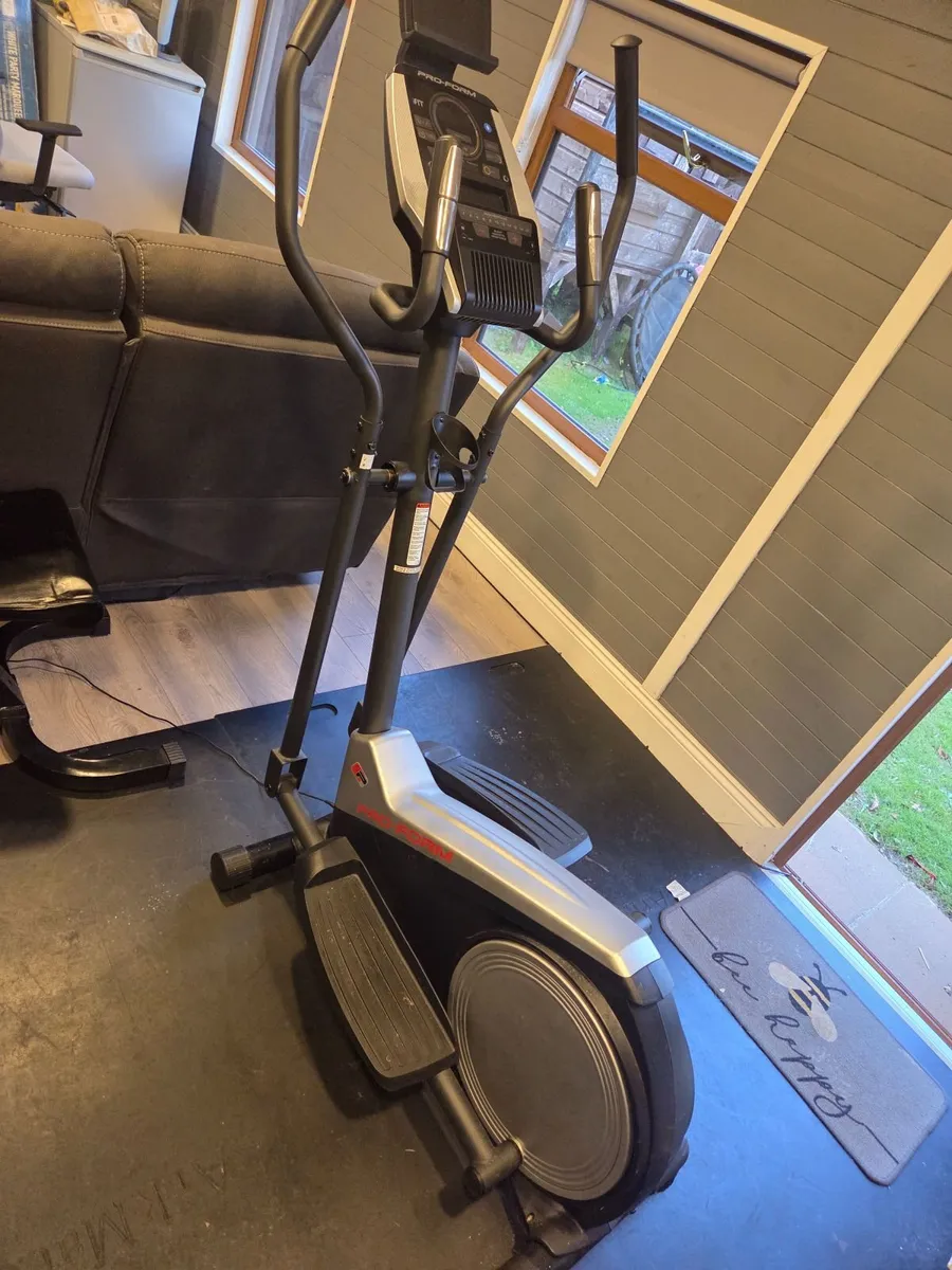 Cross Trainer - Image 3