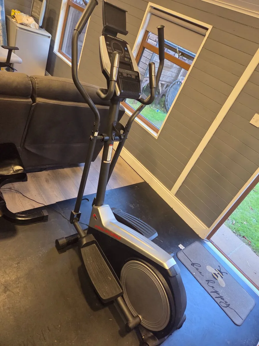 Cross Trainer - Image 4