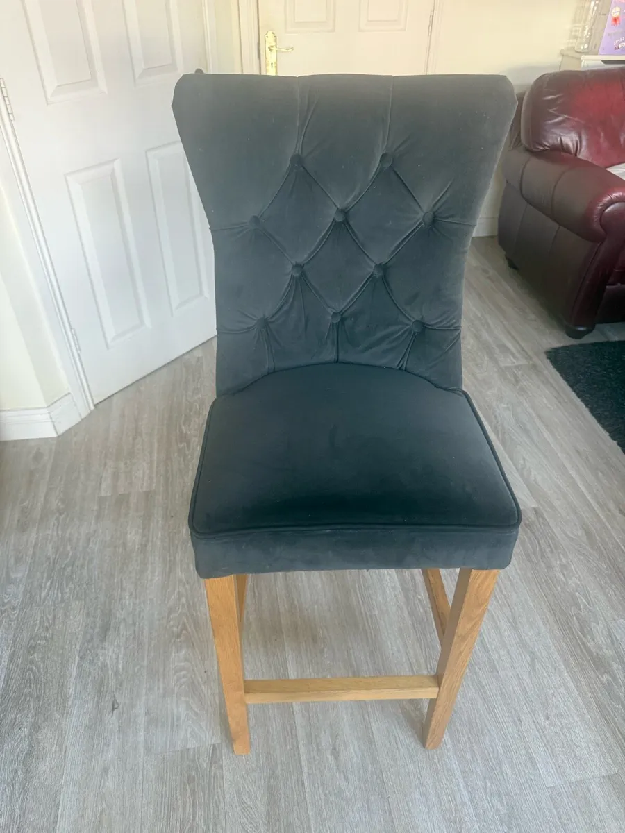 Bar stools - Image 1