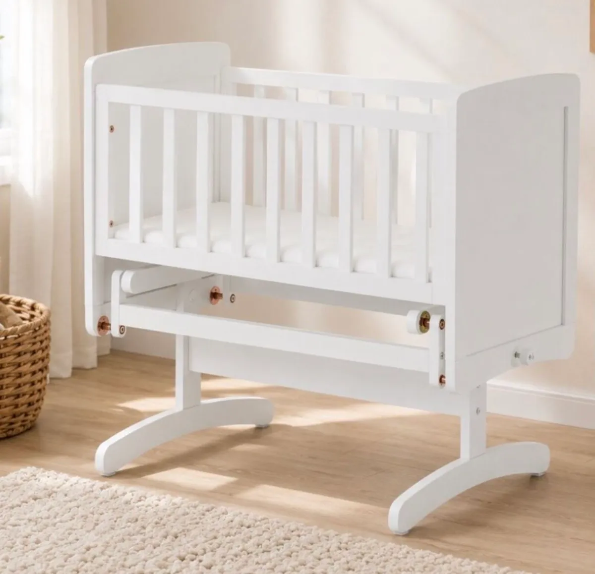 Obaby gliding crib