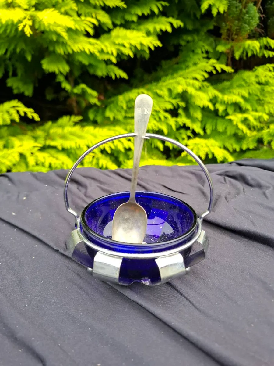 Vintage blue sugar bowl - Image 1