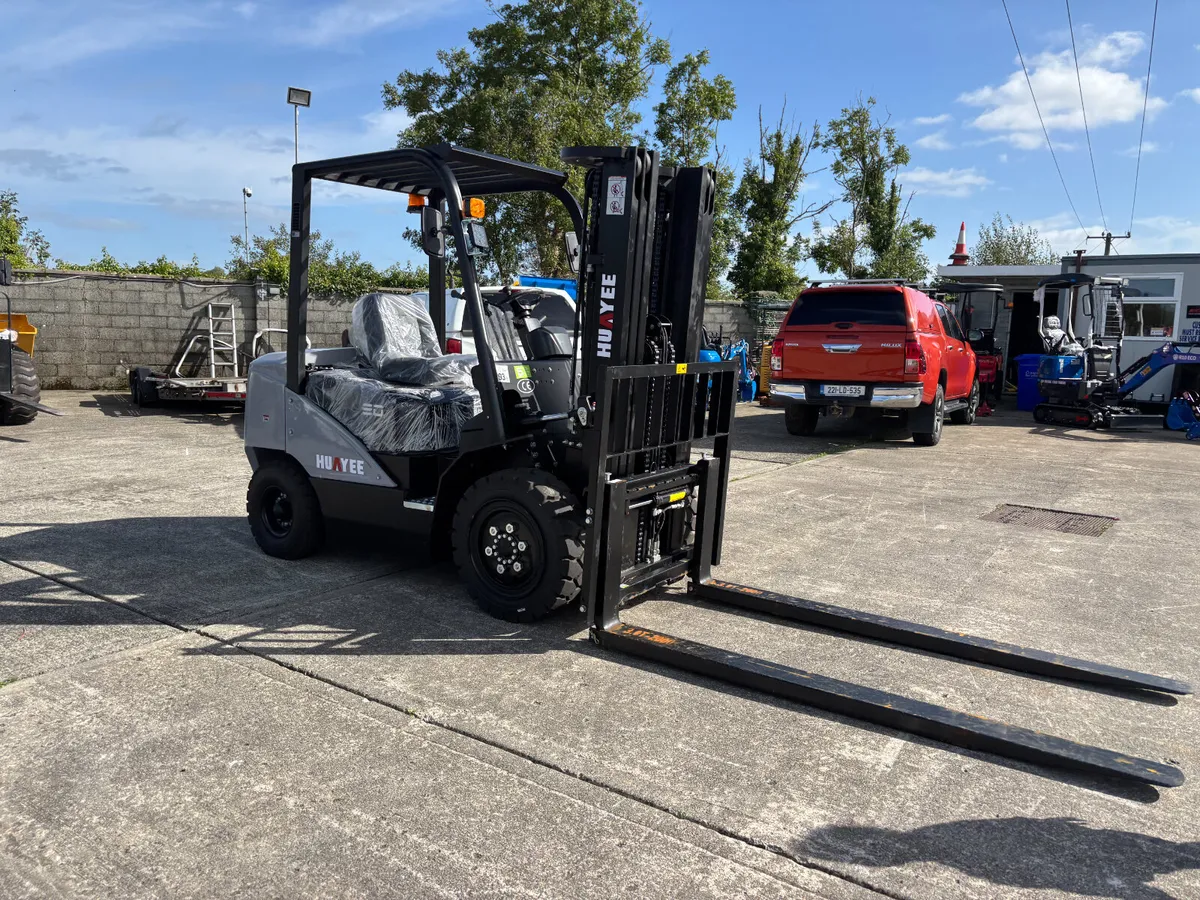 New Huayee HYP30 3 Ton Diesel 3 st - Image 1