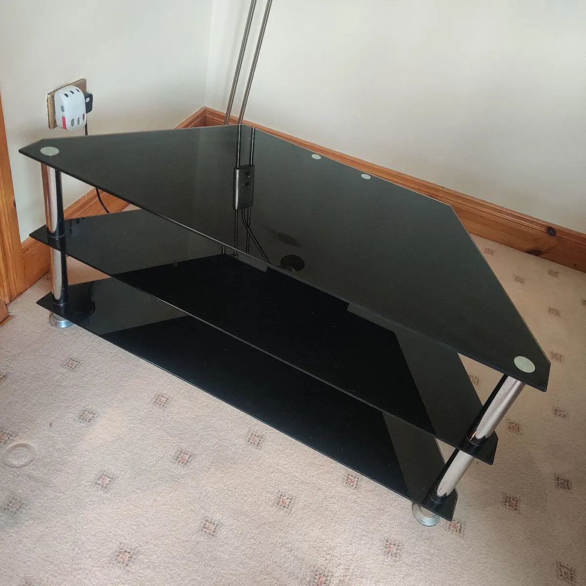 Television table - Image 4