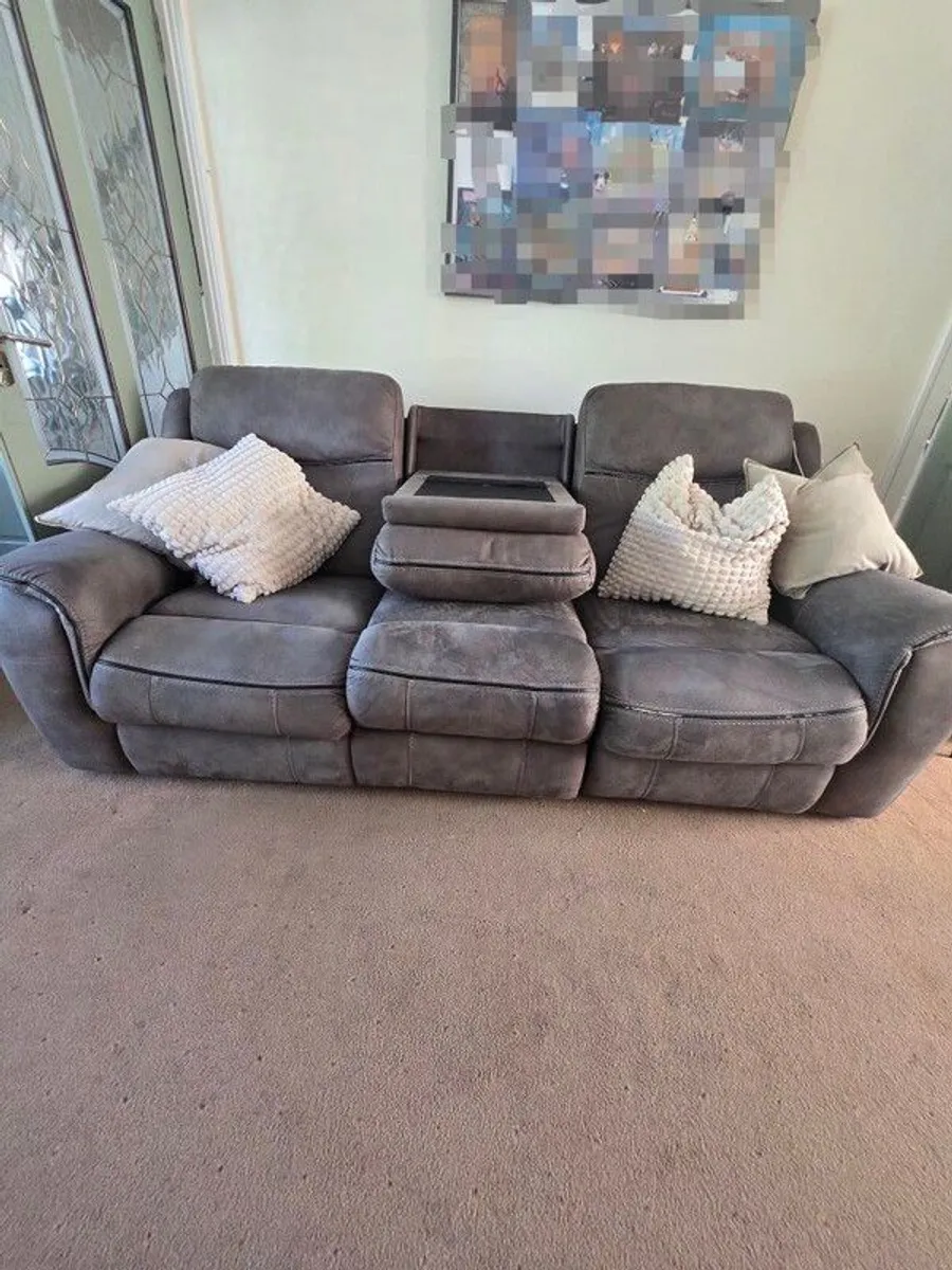 iTable Recliner Sofa - Image 2