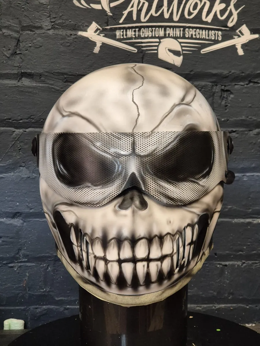Custom painted motorcycle helmet - Image 4