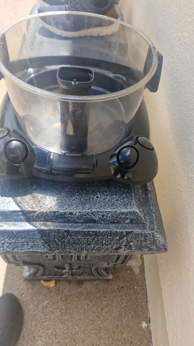 Industrial Hoover Hyla Airand Room Clenaing System - Image 1