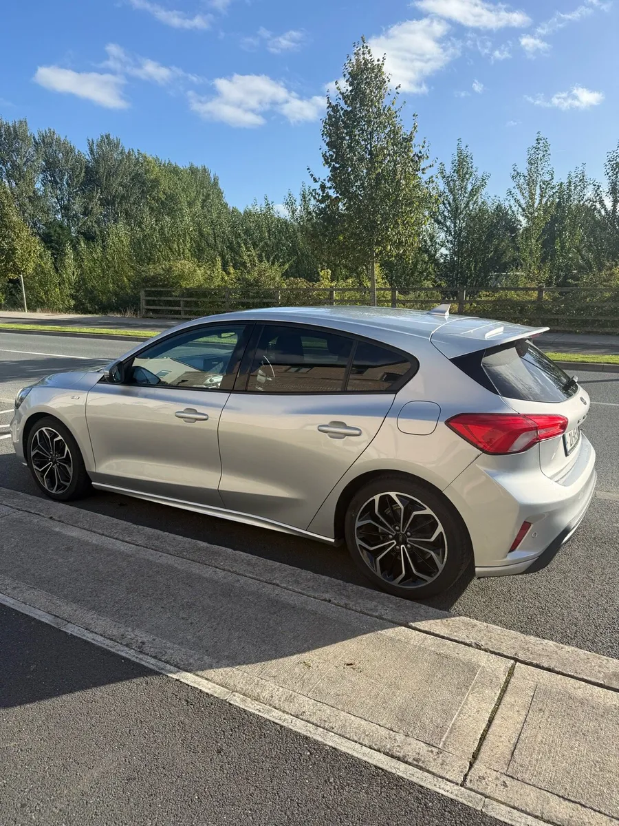 Ford Focus - Image 1