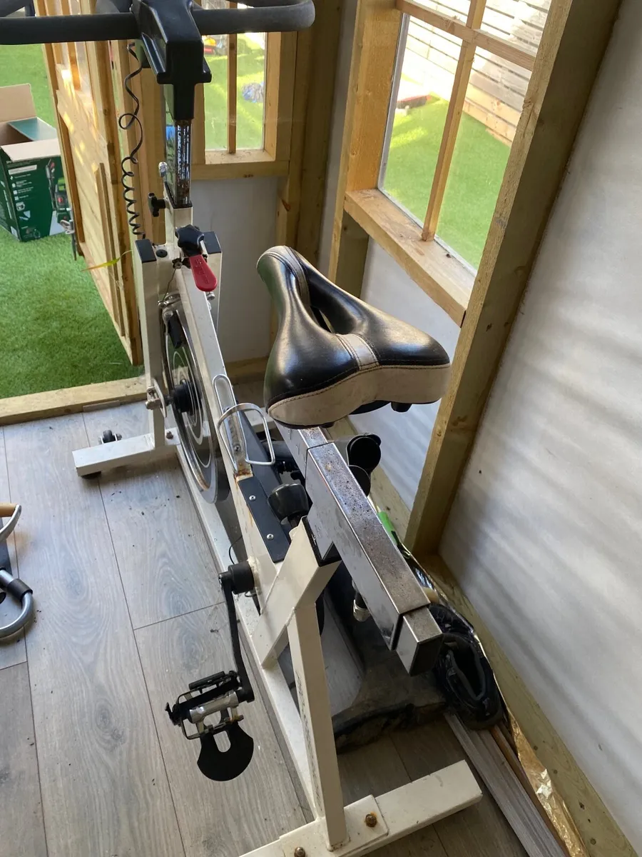 Free Indoor Bike - Image 2