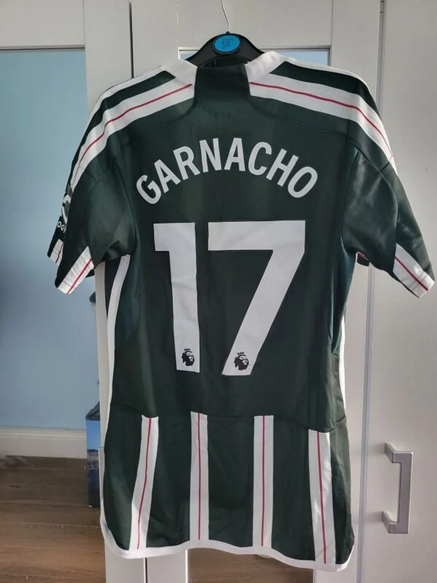 Manchester United jersey - Image 2