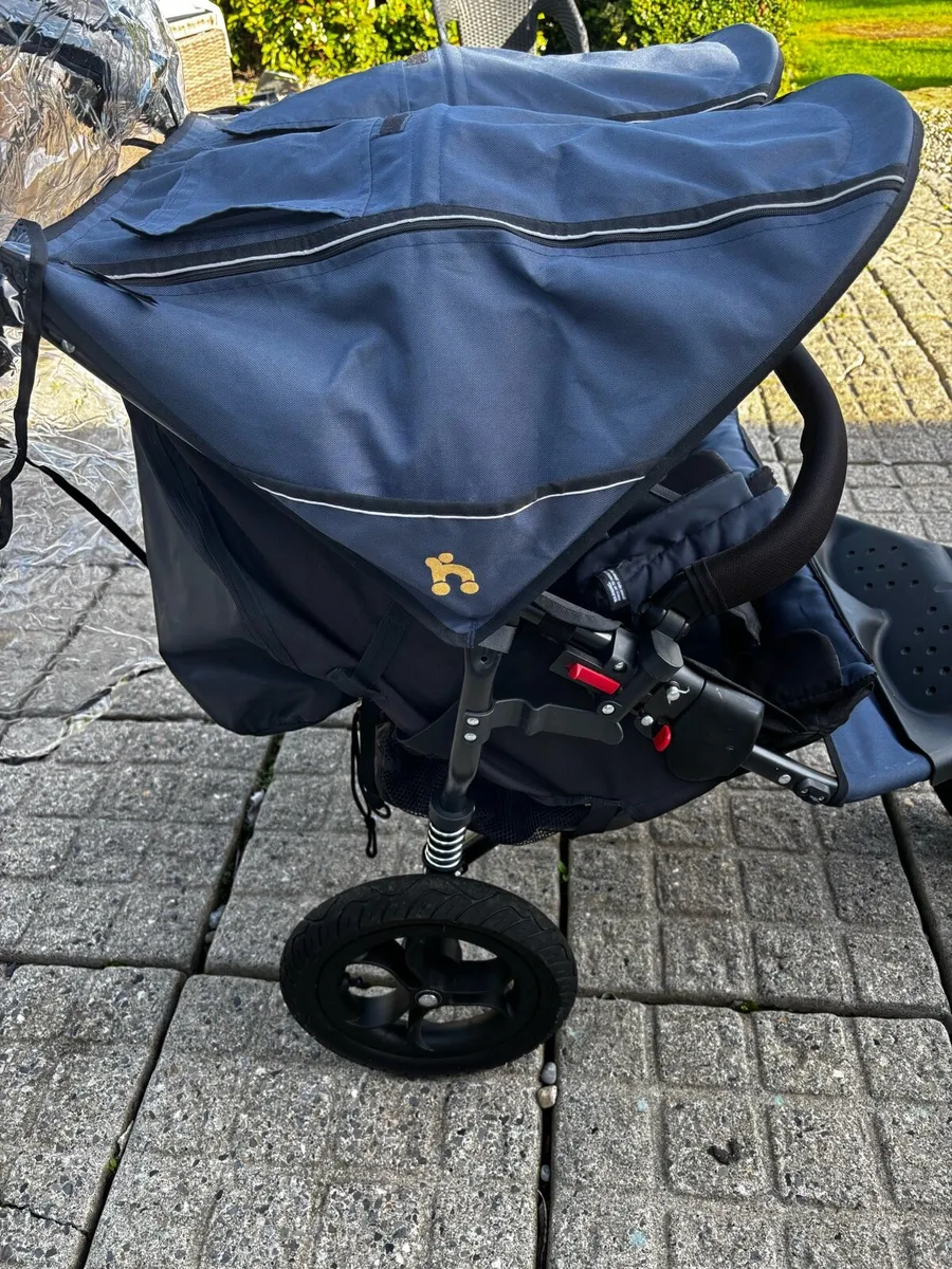 Out n about double buggy - Image 3