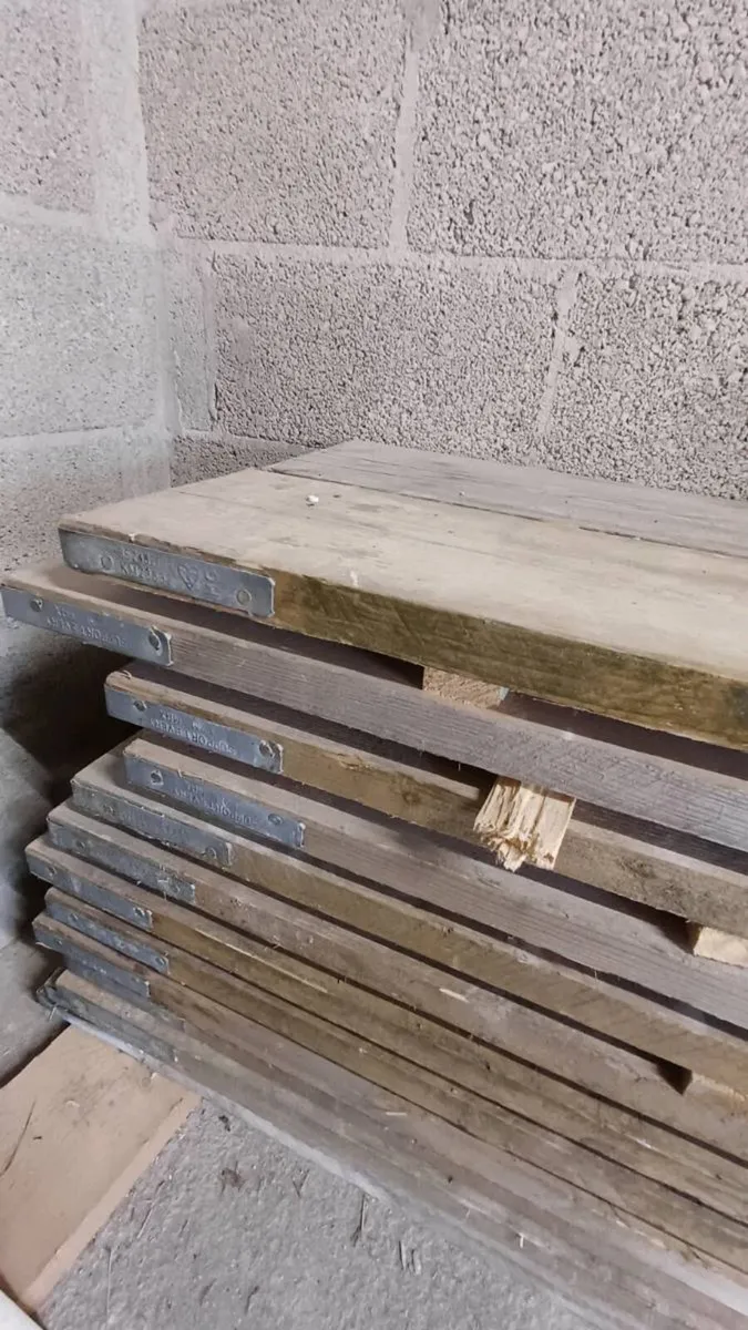 Scaffolding boards - Image 1