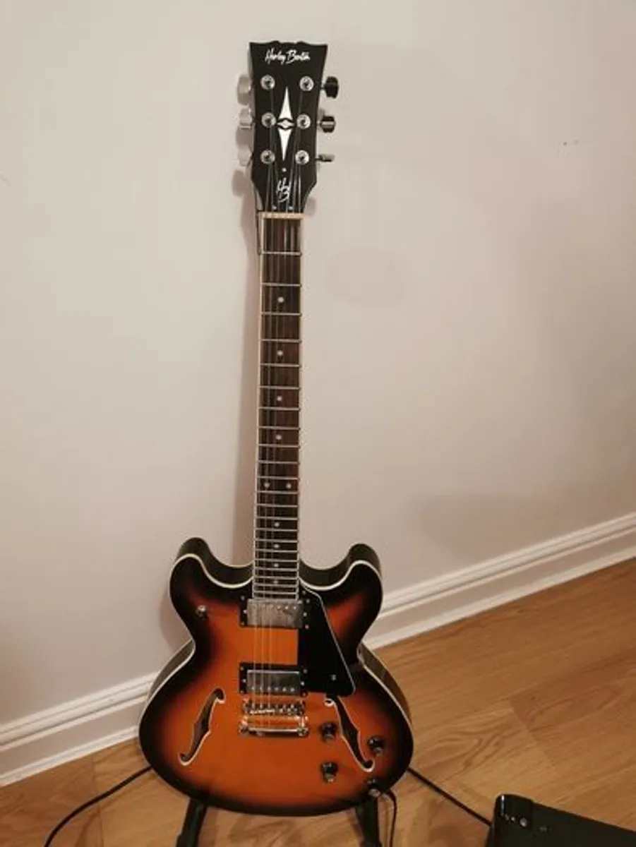 Guitar - Image 4